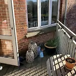 Cozy Apartment Close To City And Parks
